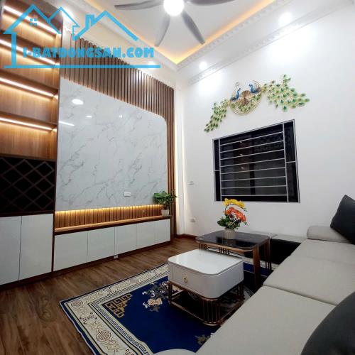 BÁN NHÀ 48M2, 4,35 TỶ XÂY MỚI 4 TẦNG - XÓM ĐÌNH - VĨNH NINH - VĨNH QUỲNH -THANH TRÌ - 3