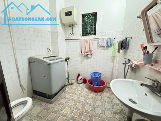Bán nhà 3 tầng đường chính kinh doanh sầm uất Đội Cung- phường Trường Thi - gần chợ - gần - 4