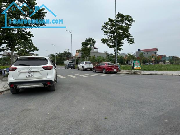 💥💥HÀNG NÓNG BỎNG TAY💥💥  👉 TRỤC CHÍNH - MAI ĐỘNG - HƯƠNG MẠC - TỪ SƠN - BẮC NINH 🚘 - 2