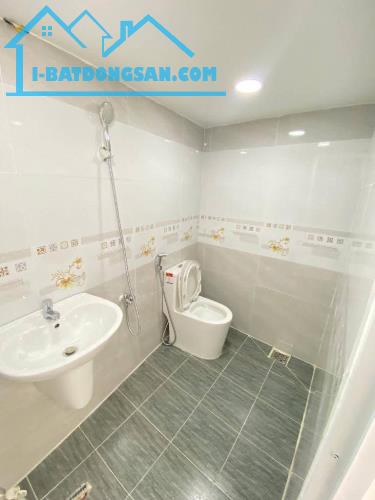 🏡NHÀ HẺM THÔNG 2 MT ĐƯỜNG LỚN, DT 33.3M2 , NGANG KHỦNG , 3 TẦNG. 0902493390. - 4