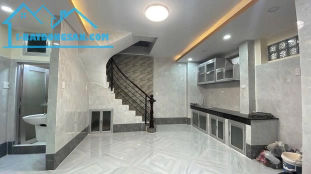 BÁN NHÀ BÌNH THẠNH - NHỈNH 4 TỶ - nhà 5 TẦNG - HẺM 4M - 40M2 - thông D2 Nguyễn Gia Trí P25 - 1