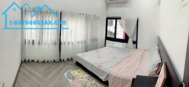 ❇️BÁN NHÀ TẬP THỂ TẦNG 3, MẶT PHỐ TRƯƠNG HÁN SIÊU, HOÀN KIẾM 70 M2, 2 PHÒNG NGỦ, 1 VS, - 2