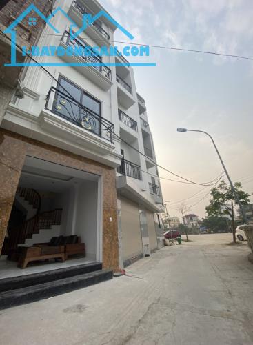 VIEW ĐẸP NHẤT LIÊN MẠC – Ô TÔ CẤT TRONG NHÀ- 2 THOÁNG VĨNH VIỄN