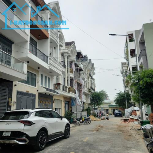 HẺM 12M, LÊ VĂN KHƯƠNG, Q12, 4 TẦNG,  54M2, 4.X TỶ - 1