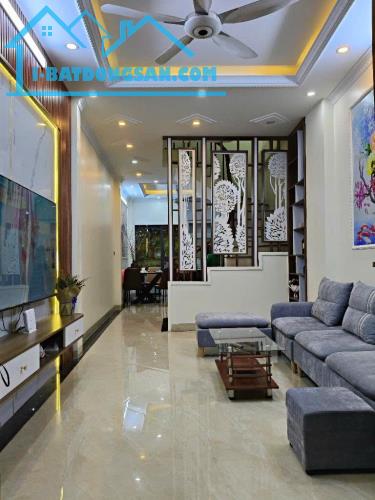 Bán nhà 5 tầng 7 phòng, 50m² Nguyễn An Ninh, Tương Mai, 9.2 tỷ, sổ đỏ