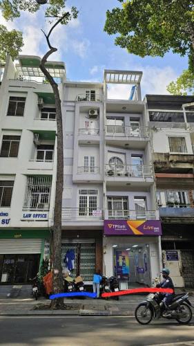 Ngang 7m 5 tầng Trần Quang Khải Quận 1 ngay chợ Tân Định giá nhỉnh 50 tỷ - 2