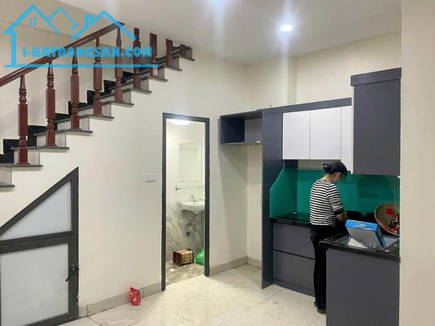 Bán nhà An Trạch 1 34m2, gần phố, dân xây đẹp long lanh, sát ô tô, tặng full nội thất, lô - 1