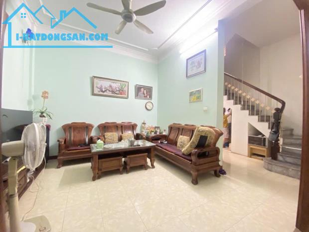 CHỊ LÝ NHỜ BÁN NHÀ NGỌC KHÁNH 55M -20M RA MẶT PHỐ- MẶT TIỀN RỘNG-NGÕ THOÁNG-GIÁ 10 TỶ