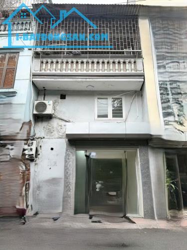 CHO THUÊ NHÀ KD SPA KẾT HỢP Ở LẠI PHỐ TRẦN QUÝ CÁP, 27M2, 3 TẦNG, CÓ VỈA HÈ, 13 TRIỆU. - 4