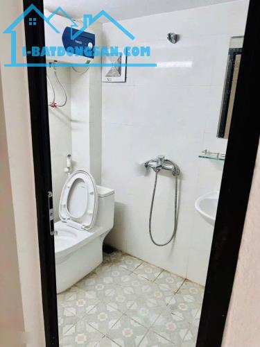 CHO THUÊ NHÀ NGUYỄN NGỌC VŨ, 4 TẦNG, 40M2, 4 NGỦ, 3 WC, 15 TRIỆU. - 3