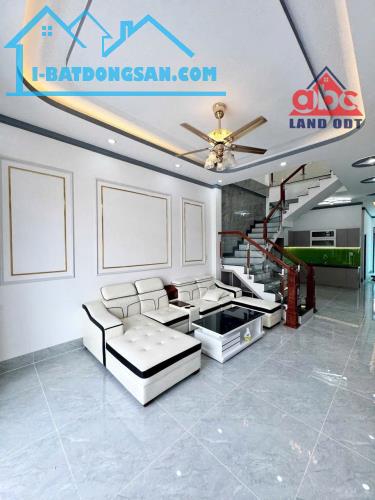 Bán nhà 1 trệt 1 lầu gần chợ Phú Thọ, Trảng Dài, Biên Hòa, 106m2, giá 3 tỷ 750. - 2