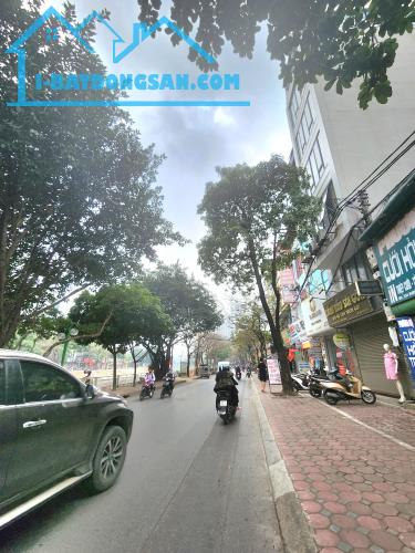 Bán nhà Vũ Tông Phan, Kinh Doanh, Lô Góc 2 Mặt Ngõ ôtô Tránh. Giá 17.9 Tỷ.