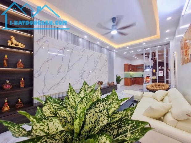 Bán Nhà Phú Mỹ 45m², 6 Tầng, Giá 8.5 Tỷ, 2 Mặt Thoáng, Nội Thất Cao Cấp