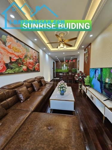 Bán căn hộ chung cư cao cấp tòa nhà D11 Sunrise Building 100m2, 3Pn, lô góc, full nội thất