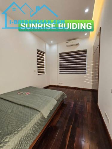 Bán căn hộ chung cư cao cấp tòa nhà D11 Sunrise Building 100m2, 3Pn, lô góc, full nội thất - 1