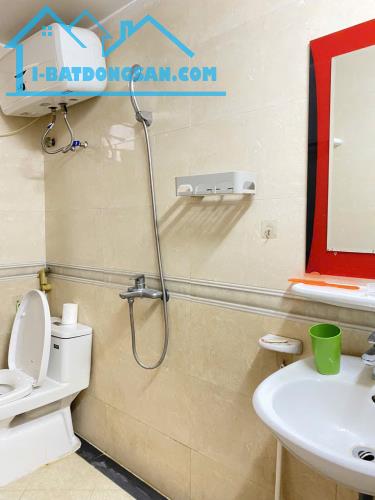 Cho thuê nhà Nguyên căn tại Ngõ 91 Hoàng Mai, 5 tầng, 40m2, 3 ngủ, 3 WC, 12 Triệu - 4