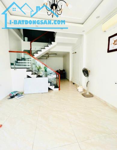 Bán nhà 4 tầng đẹp ô tô đỗ cửa khu phân lô Hồ Đá, Sở Dầu, Hồng Bàng, Hải Phòng. 3,1 tỷ