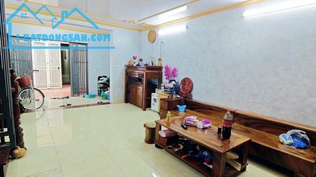 🏠  CẦM 3 TỶ MUA NHÀ TAM TRINH ,  CẠNH HỒ ĐIỀU HÒA, FULL TIỆN ÍCH - 3