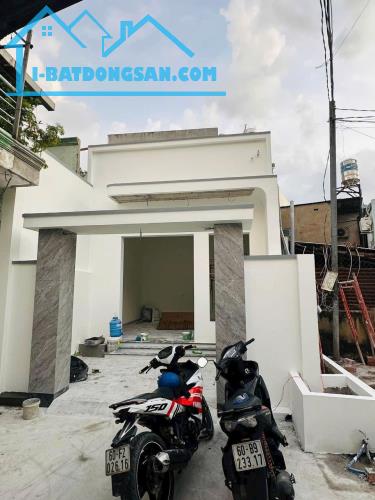 Bán nhà Cấp 4 đẹp cạnh Công An Tỉnh Phường Tân Tiến cách đường Lưu Văn Viết vô 50M - 1