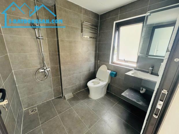 Nhà mới Thạch Bàn LB 36m2 x 5T gần chợ, hàng xóm Aeon LB, tiện ích bạt ngàn. 6,2 tỷ - 5