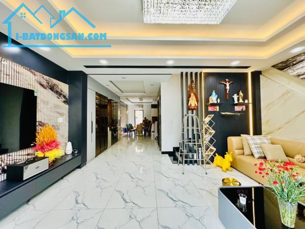 BÁN NHÀ BÌNH THÀNH  SIÊU PHẨM NHÀ MỚI  5 TẦNG MT KHỦNG 8M 168M2  XE TẢI THÔNG HƠN 15 TỶ - 2