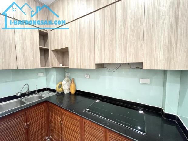 BÁN NHÀ NGÕ RỘNG NGÁCH NÔNG PHỐ HÀO NAM, QUẬN ĐỐNG ĐA DT 32M2. - 4