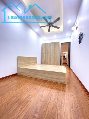 BÁN NHÀ NGÕ RỘNG NGÁCH NÔNG PHỐ HÀO NAM, QUẬN ĐỐNG ĐA DT 32M2. - 3