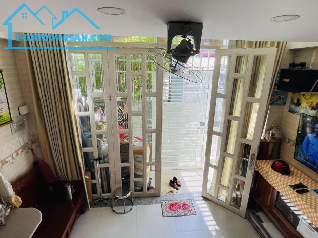 TKTQ - TÂN PHÚ - HẺM 5M XE HƠI THOẢI MÁI (4.2m X 10m) - CHÍNH CHỦ 1 ĐỜI - CHỦ TỰ XÂY CỰC C - 5