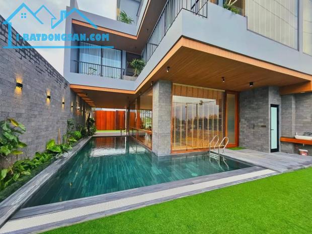 Bán villa mới xây 100%. Đường Nguyễn Hữu An, Sơn Trà, Đà Nẵng. View siêu đẹp.