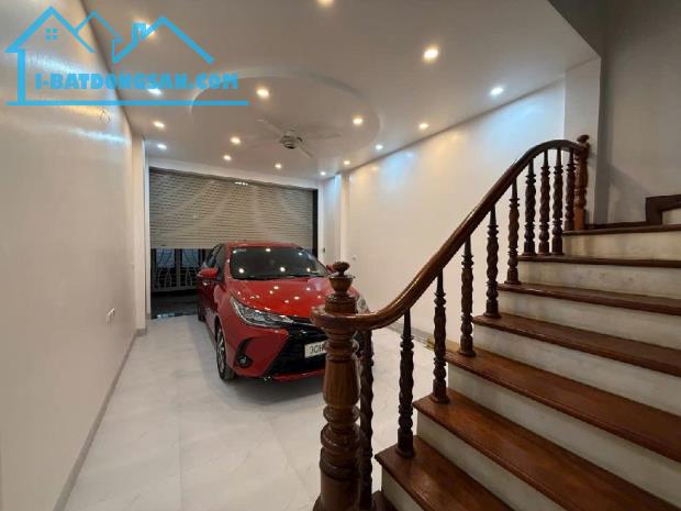 Bán nhà 🏚 MỄ TRÌ -NAM TỪ LIÊM 🎟 40m x 6t 🏞MT 5m 🛣 đường trước 🚔🚘2 ôtô tránh🔥,  kinh