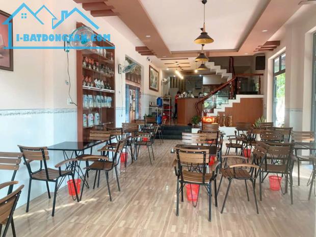 NHÀ ĐẸP -CHÍNH CHỦ CẦN BÁN CĂN NHÀ MẶT TIỀN TẠI Quán Cafe Hương Hương, P phú đông, Tuy - 4