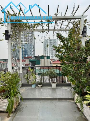 BÁN NHÀ TÂY SƠN, 52M, 6T, MT 3,3M, Ô TÔ, Ở SƯỚNG, MỚI, PHÂN LÔ, CHỈ 11,5 TỶ.