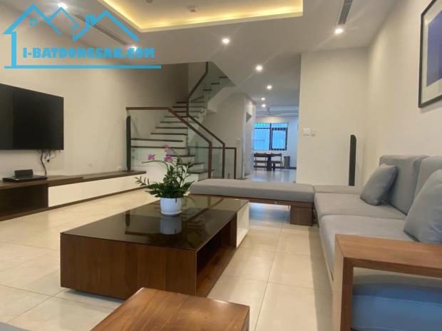 LIỀN KỀ VINHOMES GARDENIA - KHU VIP - 2 THOÁNG TRƯỚC SAU - THANG MÁY NHẬP KHẨU