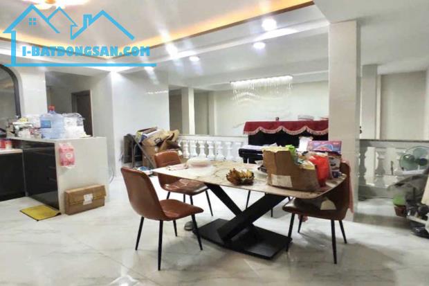 Bán nhà hẻm xe hơi, Hương Lộ 2, Bình Tân, 8m x 8.5m, 68m², 4 tầng - Giá 7.95 tỷ TL - 1