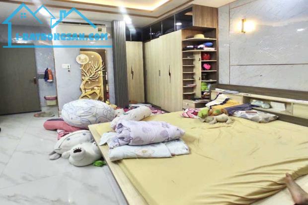Bán nhà hẻm xe hơi, Hương Lộ 2, Bình Tân, 8m x 8.5m, 68m², 4 tầng - Giá 7.95 tỷ TL