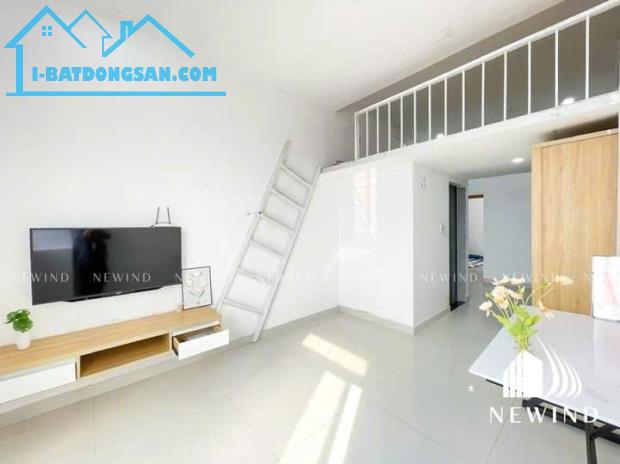 Duplex cửa sổ full nội thất - ở được tới 4 người - có tivi thoải mái tự do ở Tân Hưng - 1