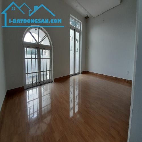 Bán nhà sổ hồng riêng tại Đường Đặng Văn Bi, Phường Trường Thọ, Quận Thủ Đức_ Chỉ từ 2 ty.