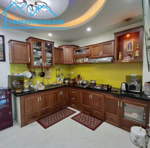 NHÀ ĐẸP 3 TẦNG - Ở NGAY - LÊ CƠ, HẢI CHÂU, ĐÀ NẴNG 🔥
👉 Diện tích: 78m² – pháp luật cụ