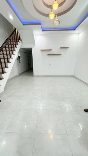 NHÀ CĂN GÓC 2 TẦNG GẦN BIỂN HẺM PHÚ ĐỨC VĨNH HOÀ NHA TRANG