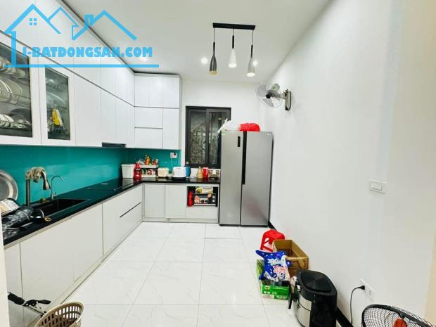 BÁN NHÀ ĐƯỜNG KIM GIANG, GẦN Ô TÔ TRÁNH, NỘI THẤT XỊN, 2 THOÁNG, 38M2, 5 TẦNG, CHỈ 7.2 TỶ. - 1