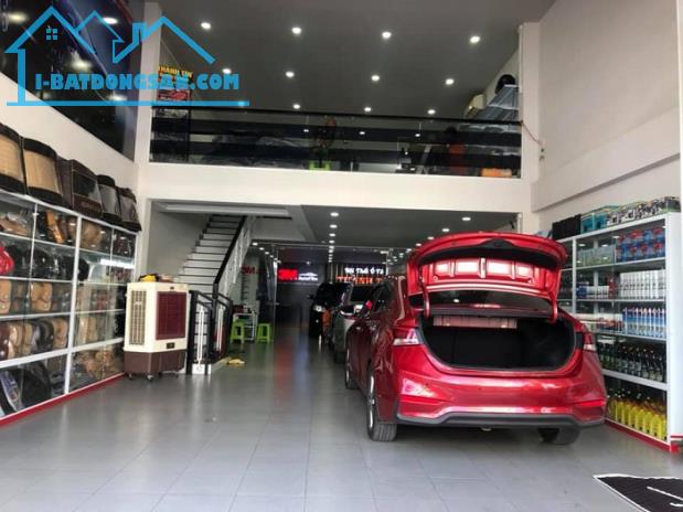 Bán nhà mặt phố Cổ Linh, Long Bên. DT 140m2, lô góc, mặt tiền khủng 6.5 m, Giá nhỉnh 40 - 3