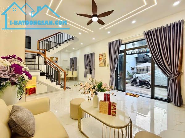 Nhà đẹp Hẻm xe hơi NGUYỄN OANH, giá rẻ chỉ 4 tỷ hơn - 2 Tầng, 80m2 - p/lô - gần CITYLAND - 4