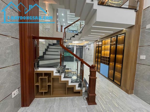 Bán nhà đường Hương Lộ 2 - 64m² 5 TẦNG 5PN mới Hoàn thiện - Hẻm 2 Ô Tô - 2