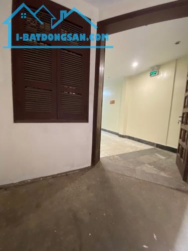 Cho thuê nhà nguyên căn Phương Liệt, 46m2, 4 tầng, 3 ngủ, 3 WC, 12 Triệu, có thương lượng