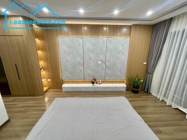 SIÊU PHẨM PHỐ VIP HOÀNG NHƯ TIẾP 43M2 x 7T FULL NỘI THẤT THANG MÁY. 10,8TỶ