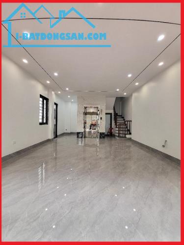 Bán nhà phố Trạm, Long Biên, 52m², 6 tầng, 9  tỷ 7 Gara thang máy