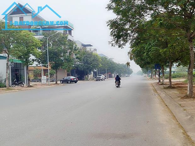 Cho thuê nhà làm văn phòng tại đường Lý Nam Đế- Khai Quang- Vĩnh Yên