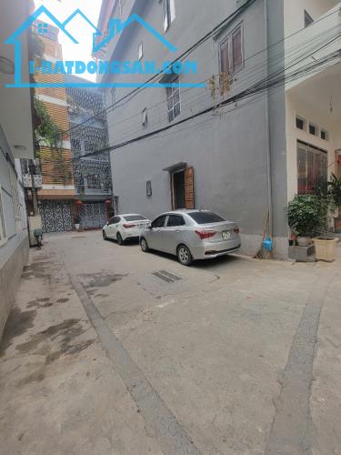 Bán nhà Nguyễn Văn Cừ  - Ô tô - 5 tầng 36m2  nhỉnh 6 tỷ ( Thương Lượng) - 1