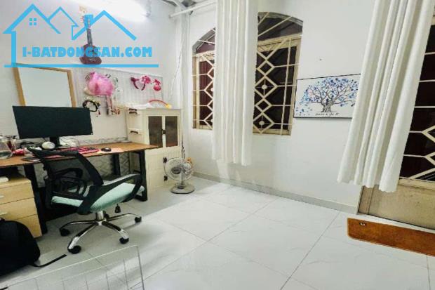 Bán nhà hẻm ba gác, Tây Thạnh, Tân Phú, 3.5m x 8.4m, 30m², 2 tầng - Giá 3.28 tỷ TL - 3