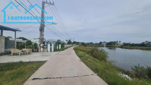 bán gấp 1867m2 có sẵn 840m2 thổ cư cách biển chỉ 200m, tân phước, lagi. giá 2,4 triệu/m2 - 2